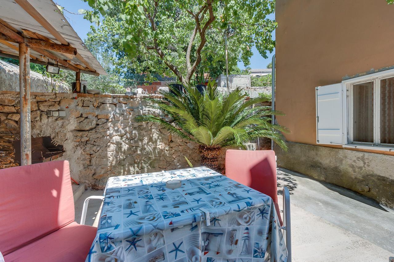 Apartments Ivna Veli Losinj Exterior photo
