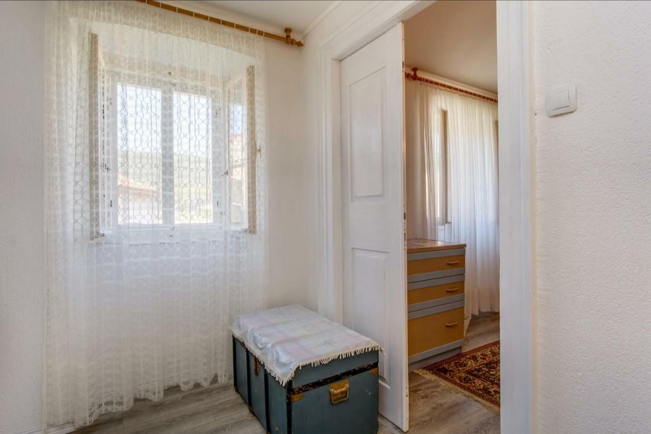 Apartments Ivna Veli Losinj Exterior photo