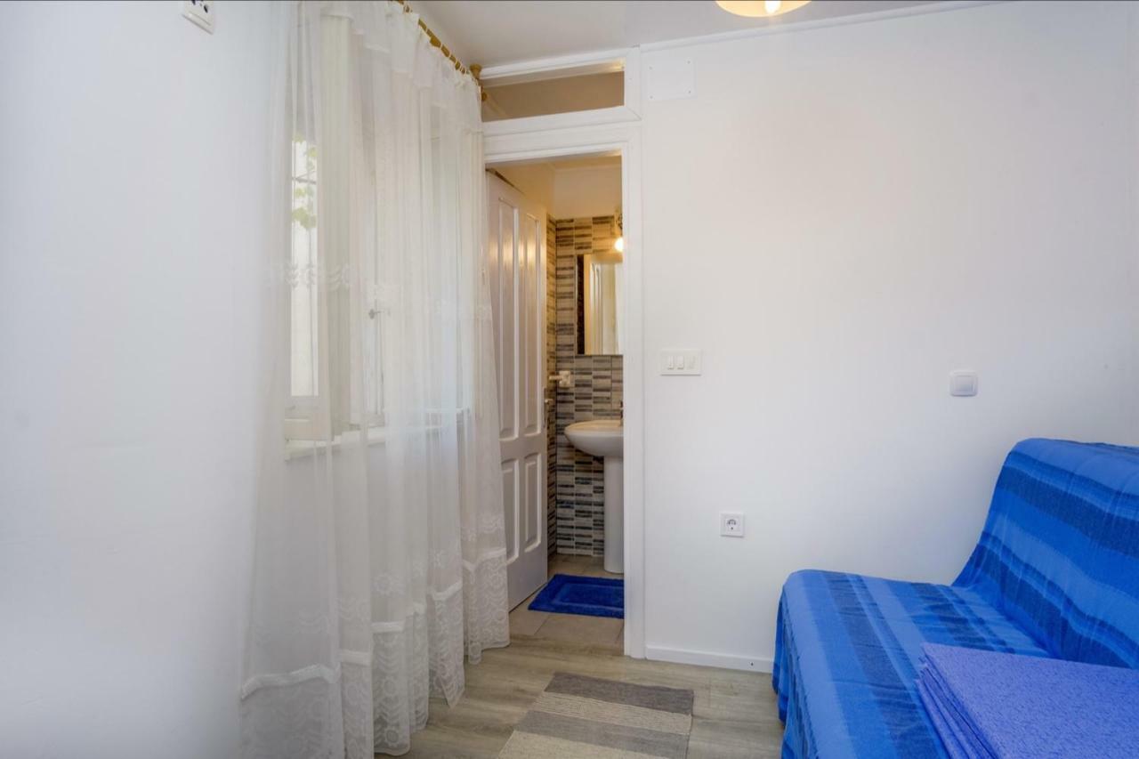 Apartments Ivna Veli Losinj Exterior photo
